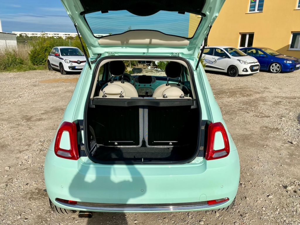 Fahrzeugabbildung Fiat 500 1.2 Dualogic Lounge HAGEL KLIMA CARPLAY PDC