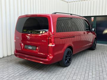 Mercedes V 220 - 2