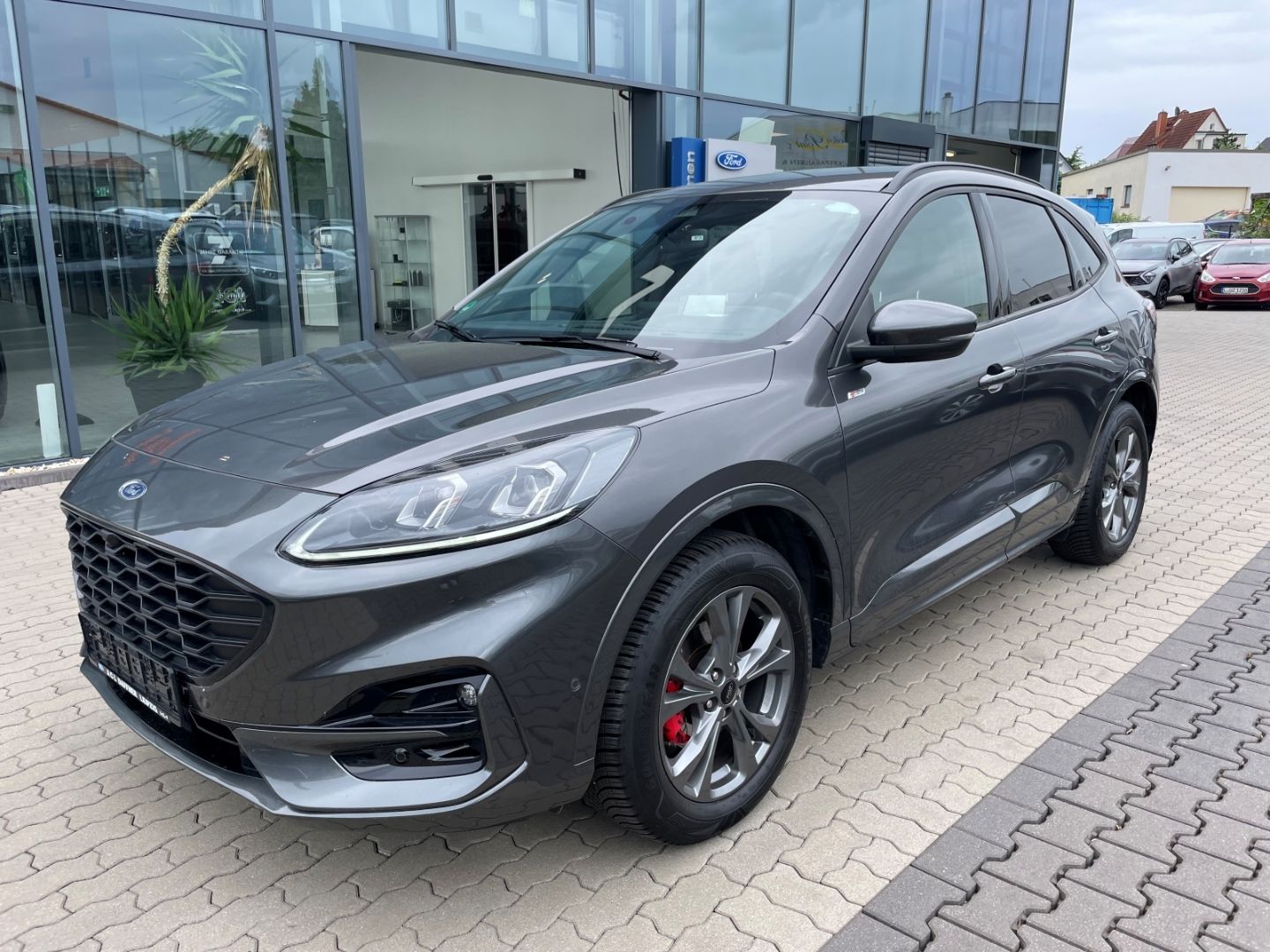 Fahrzeugabbildung Ford Kuga ST-Line X LED B&O elek Sitze und Heckkl
