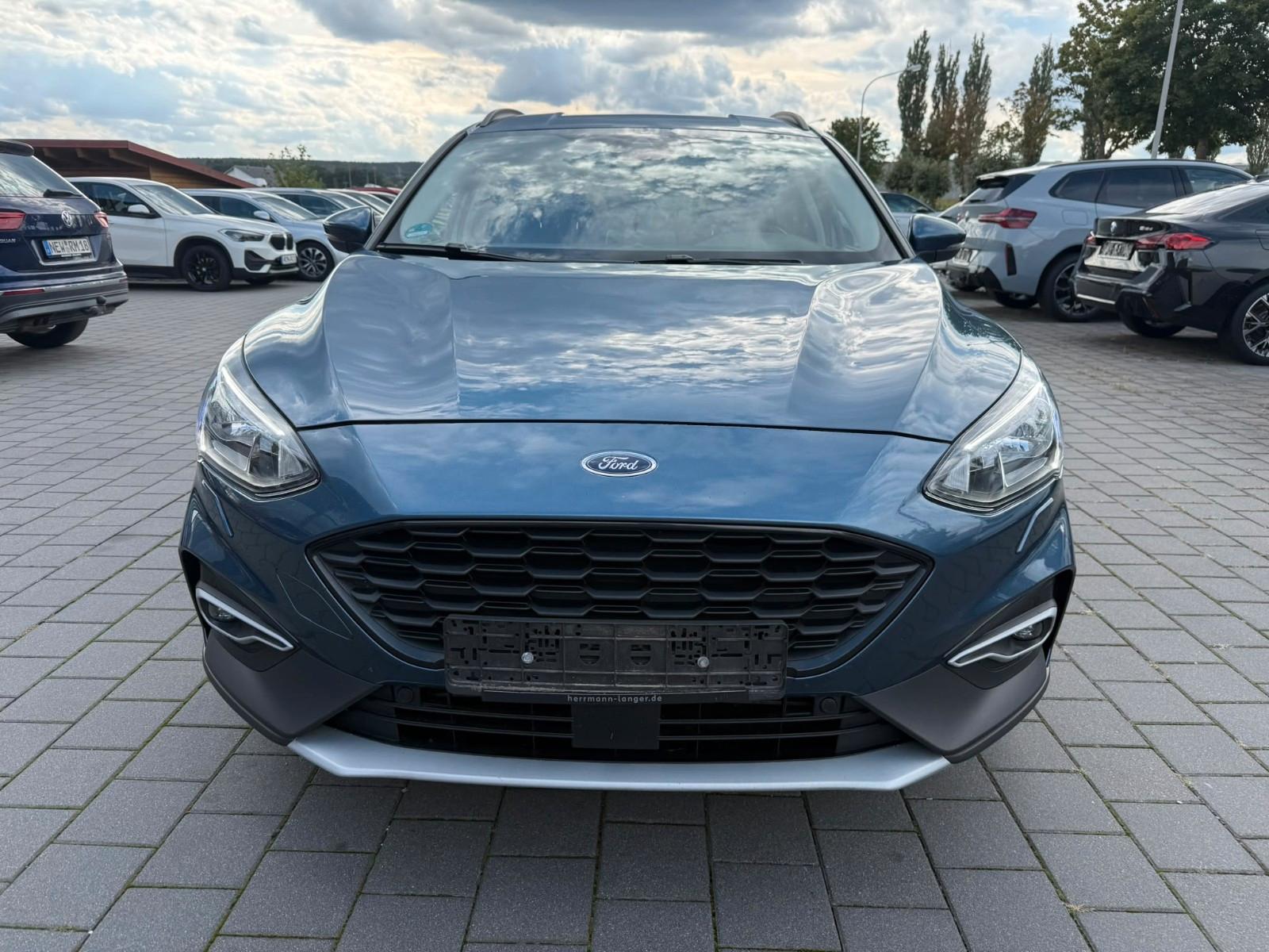 Ford Focus Turnier Active KAMERA NAVI BEH WSS LENKRAD