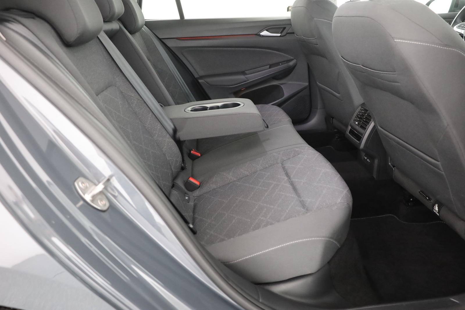 Volkswagen Golf VIII Variant 1.5 eTSI DSG Life LED Navi AHK, миниатюра 24