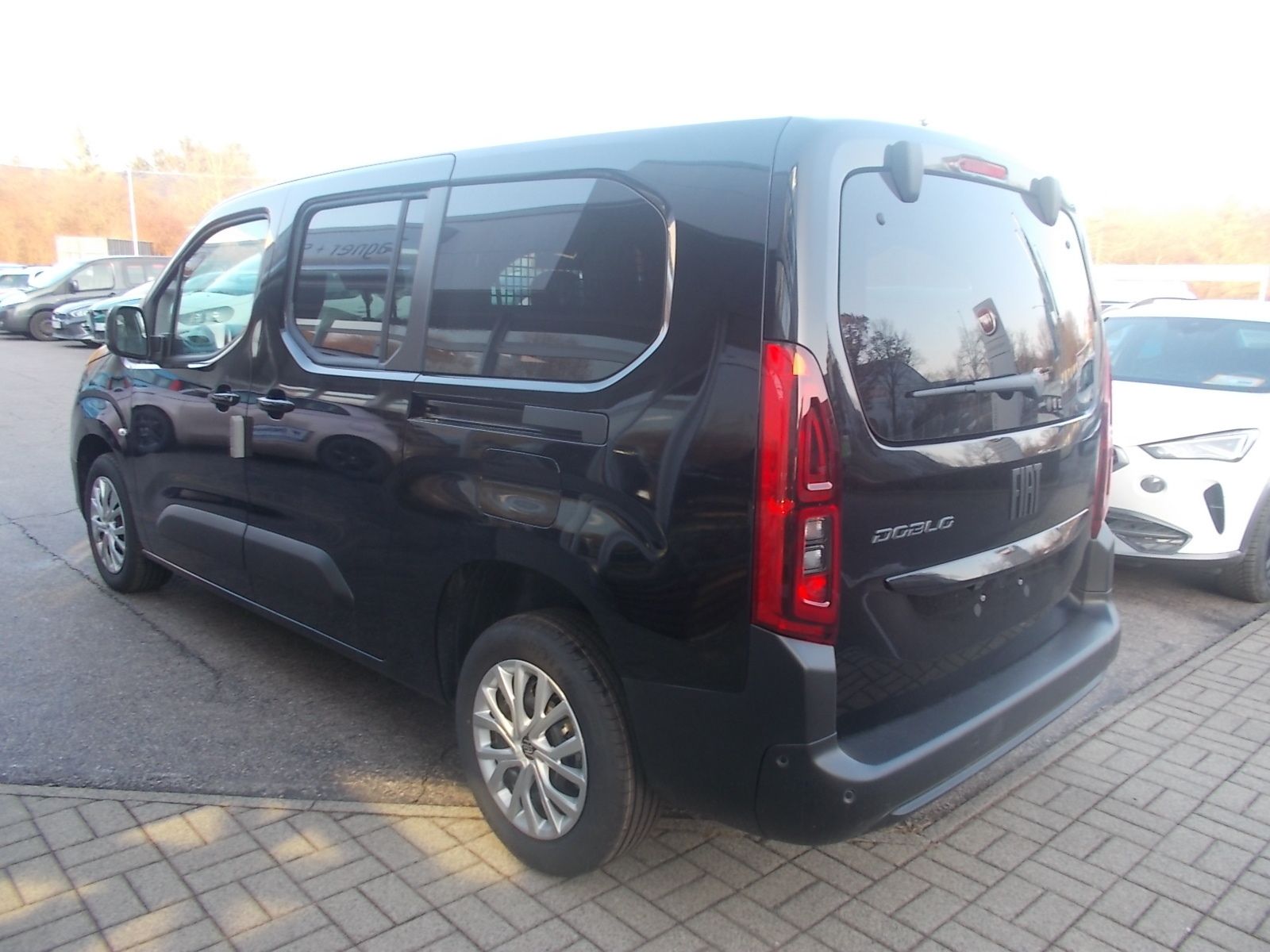 Fahrzeugabbildung Fiat Doblo 1.5 BlueHDi L2 Kombi