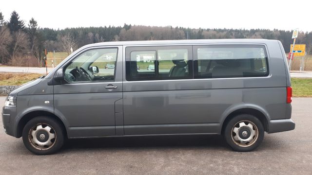 Volkswagen T5 Bus  Caravelle 2.0 TDI lang ATM 62 TKM