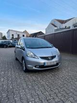 Honda Jazz - Executive TÜV NEU Panoramdach - Honda Jazz Gebrauchtwagen in Düsseldorf