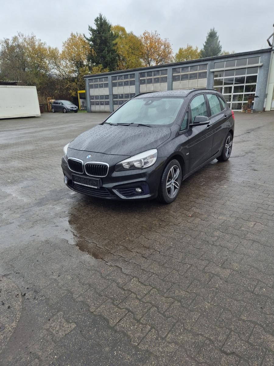 BMW 218 2 Active Tourer 218 d/ unrunder Motorlauf