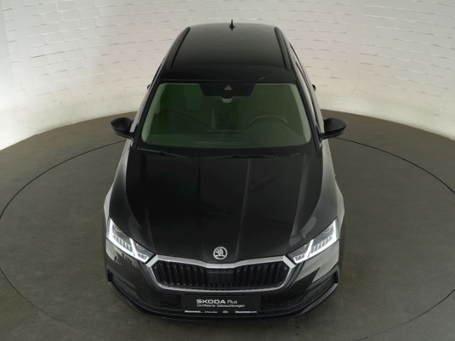 Octavia COMBI TOUR TDI DSG+AHK+KLIMA+NAVI+LED-SC