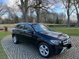 Mercedes-Benz 300 GLC 300 d 4MATIC Autom. - - Mercedes-Benz 300: A