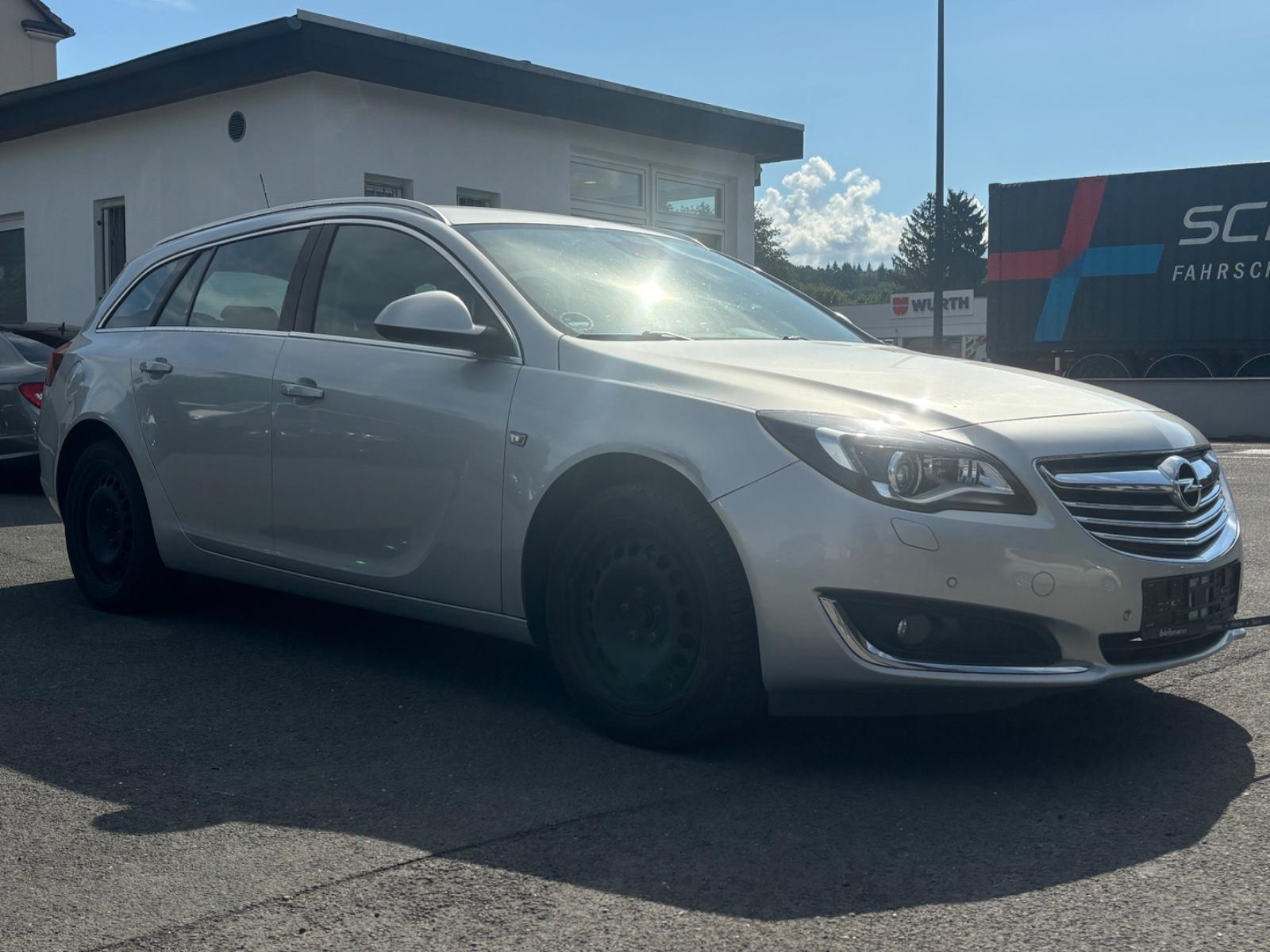 Opel Insignia A Sports Tourer Innovation//PDC/NAVI/BT