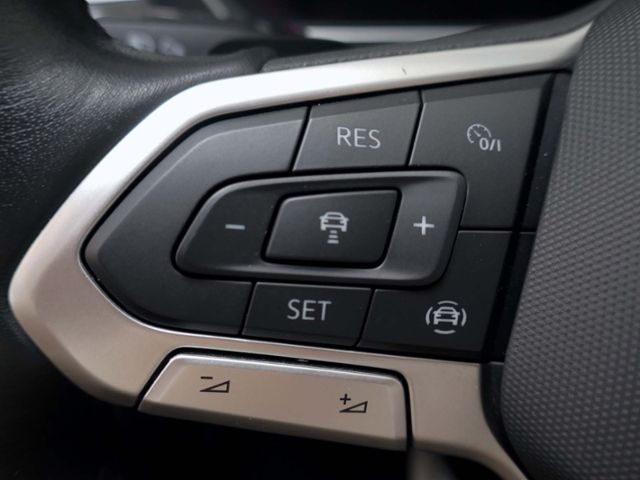 Fahrzeugabbildung Volkswagen Tiguan  Elegance 1.4 TSI eHybrid LED AHK RFK ACC