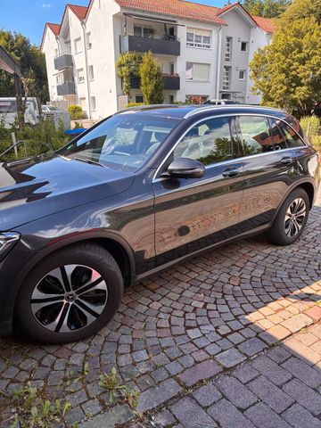 MERCEDES-BENZ GLC 200 4MATIC Autom. - AHK