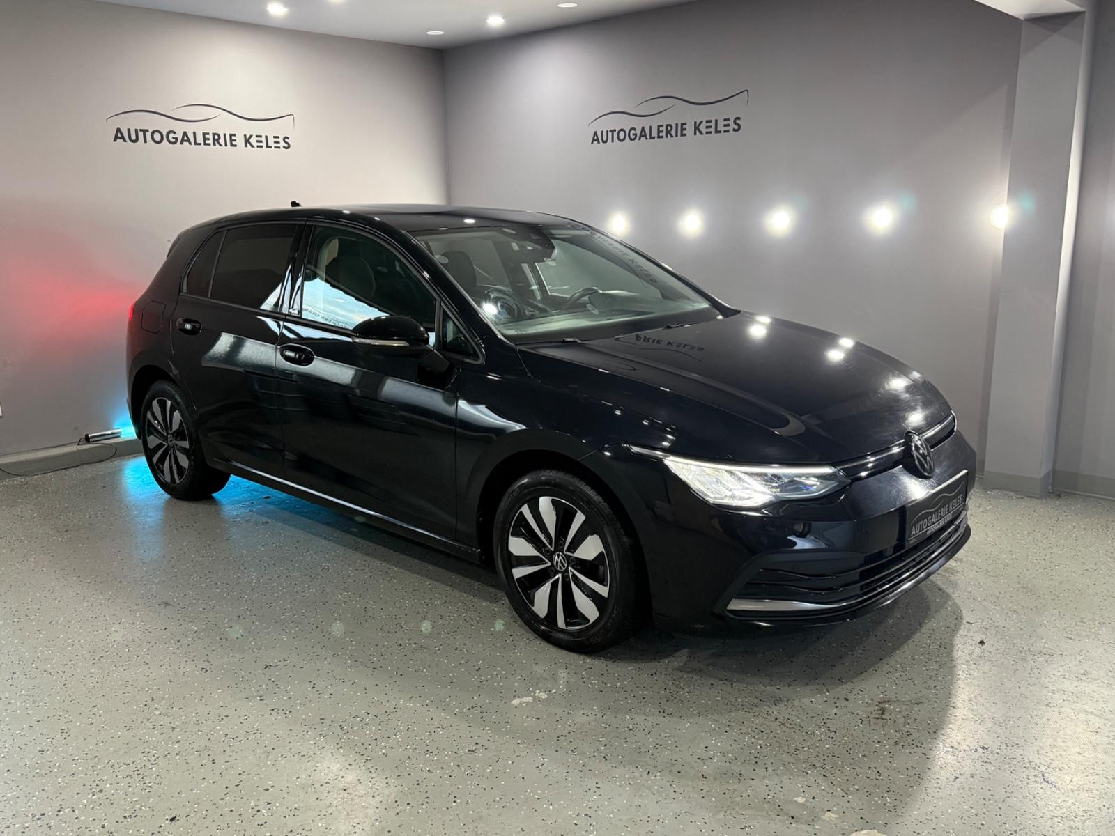 Volkswagen Golf VIII Lim. Move Autom. KAM*LED*ACC*AHK