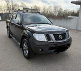 Nissan Navara Pickup Double Cab 4X4/AHK/SHZ/Automatik - Nissan Navara SUV