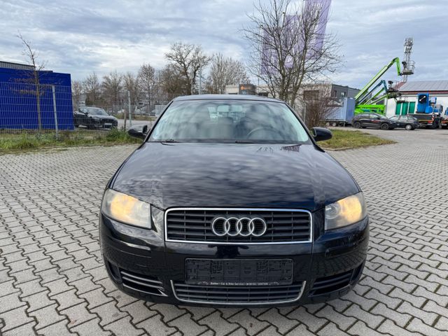 Audi A3 1.6 Benzin 8P 102 ps TÜV bis 11.2025