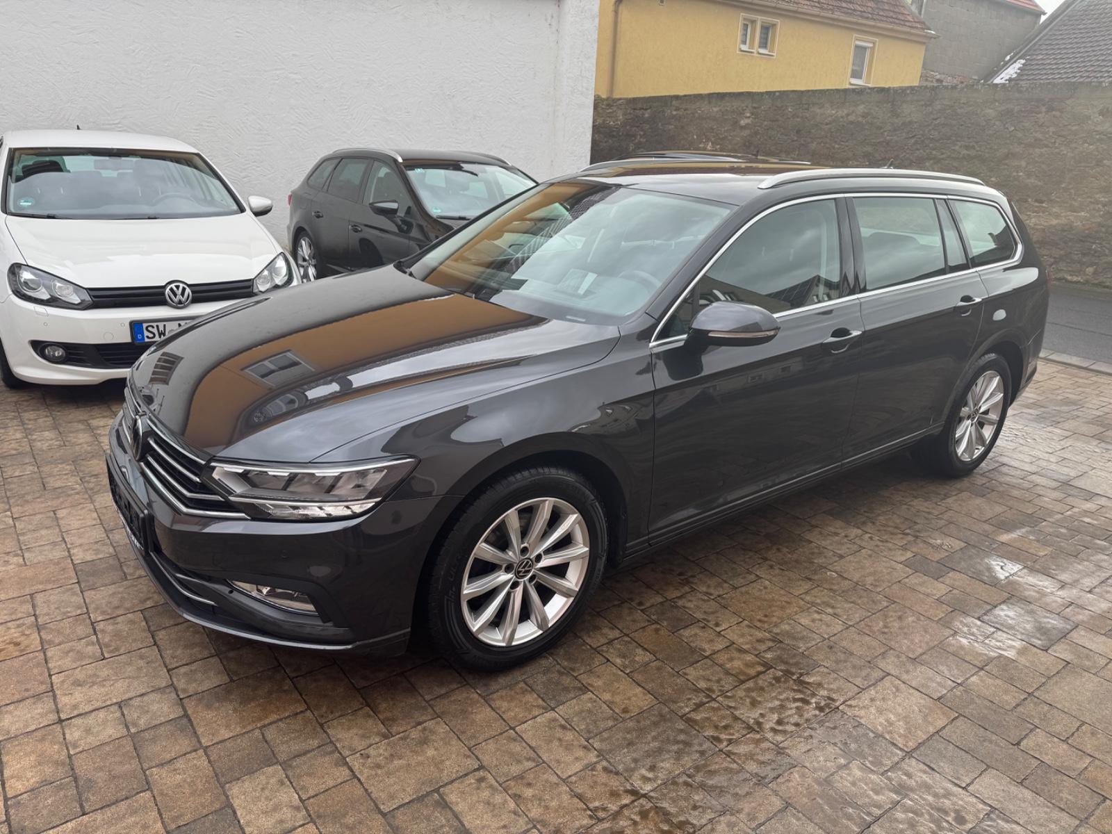 Volkswagen Passat Variant Business AHK schwenkbar