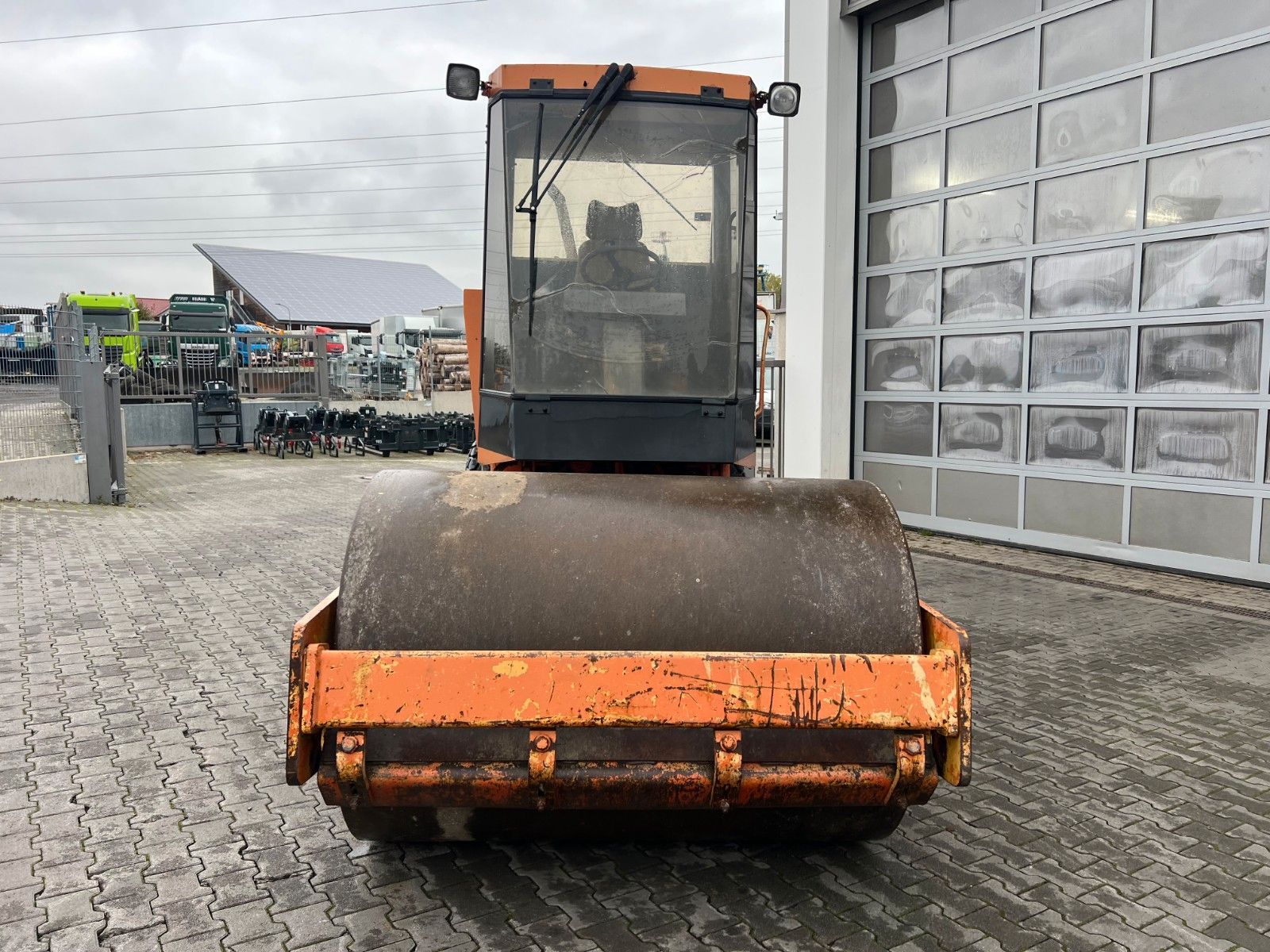 Fahrzeugabbildung CAT CS 433C Walze / 3804 h