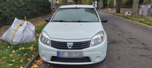 Volkswagen Dacia Sandero 8 Fach Bereift TÜV 12/25