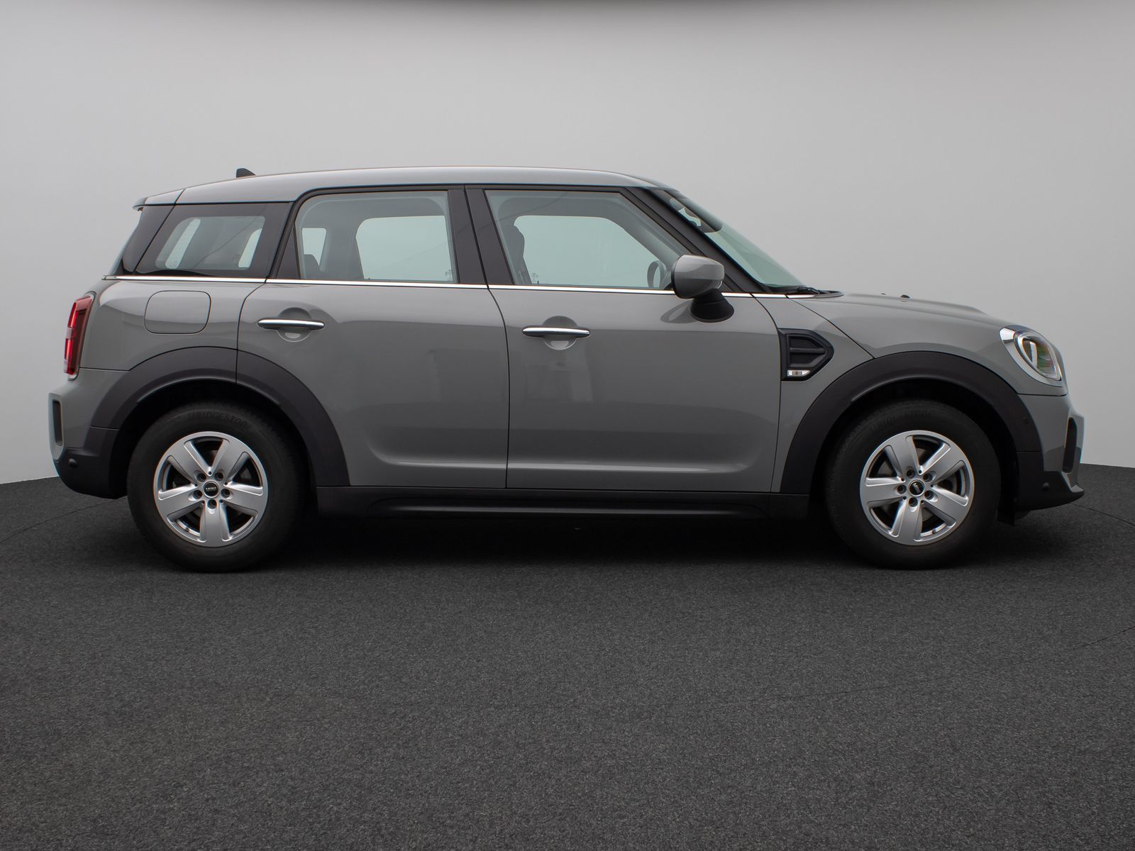 Fahrzeugabbildung MINI One Countryman Essential Trim Kamera AHK LED