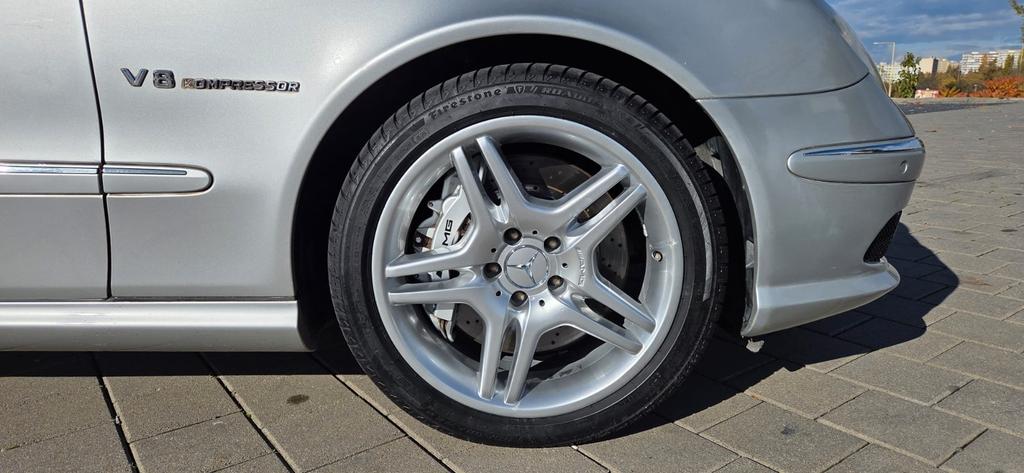 Mercedes-Benz E 55 AMG