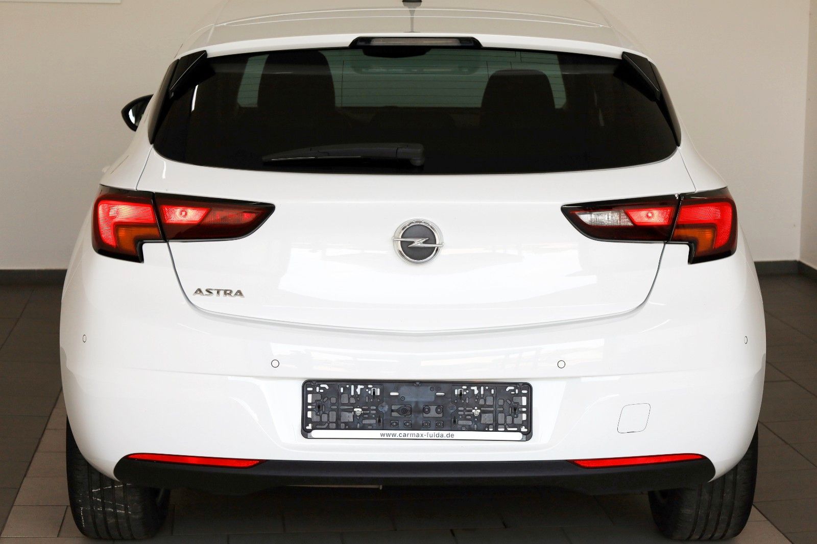 Fahrzeugabbildung Opel Astra K Lim. 5-trg. Design & Tech LED,SH,PDC,App