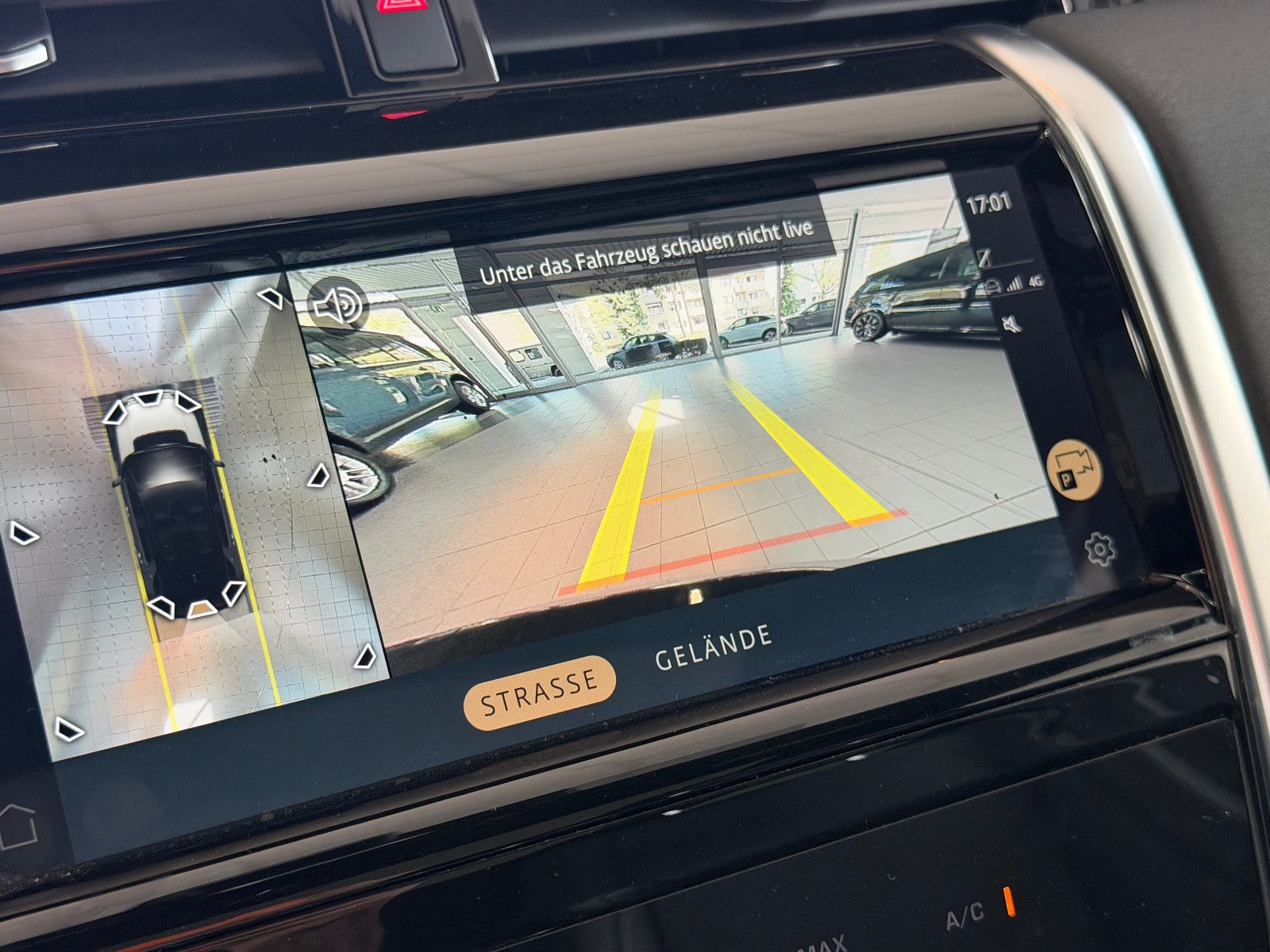 Fahrzeugabbildung Land Rover Discovery Sport AWD D200/360''KAM/LEDER/PANORAMA