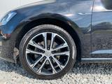 Volkswagen GOLF VII LIM. EDITION ACC 1.HAND LEDER ALCANTARA - Volkswagen Golf: V Edition