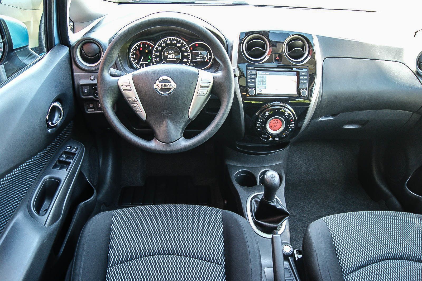 Fahrzeugabbildung Nissan Note 1.2 Acenta 1.HAND 15.666km PANORAMA KAMERA