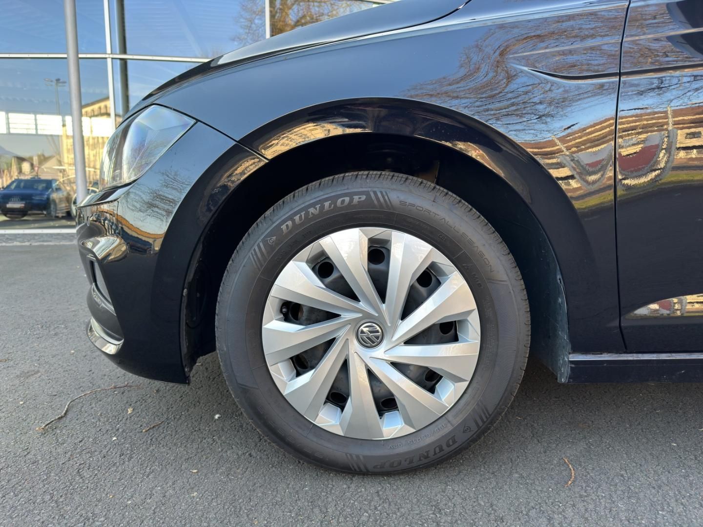 Fahrzeugabbildung Volkswagen Polo Comfortline 1.0l TSI,DSG,Navi,SH,Keyless,Kl