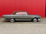 Mercedes-Benz 220 SE Cabrio, W 111, Restauriert - Mercedes-Benz 220: Automatik