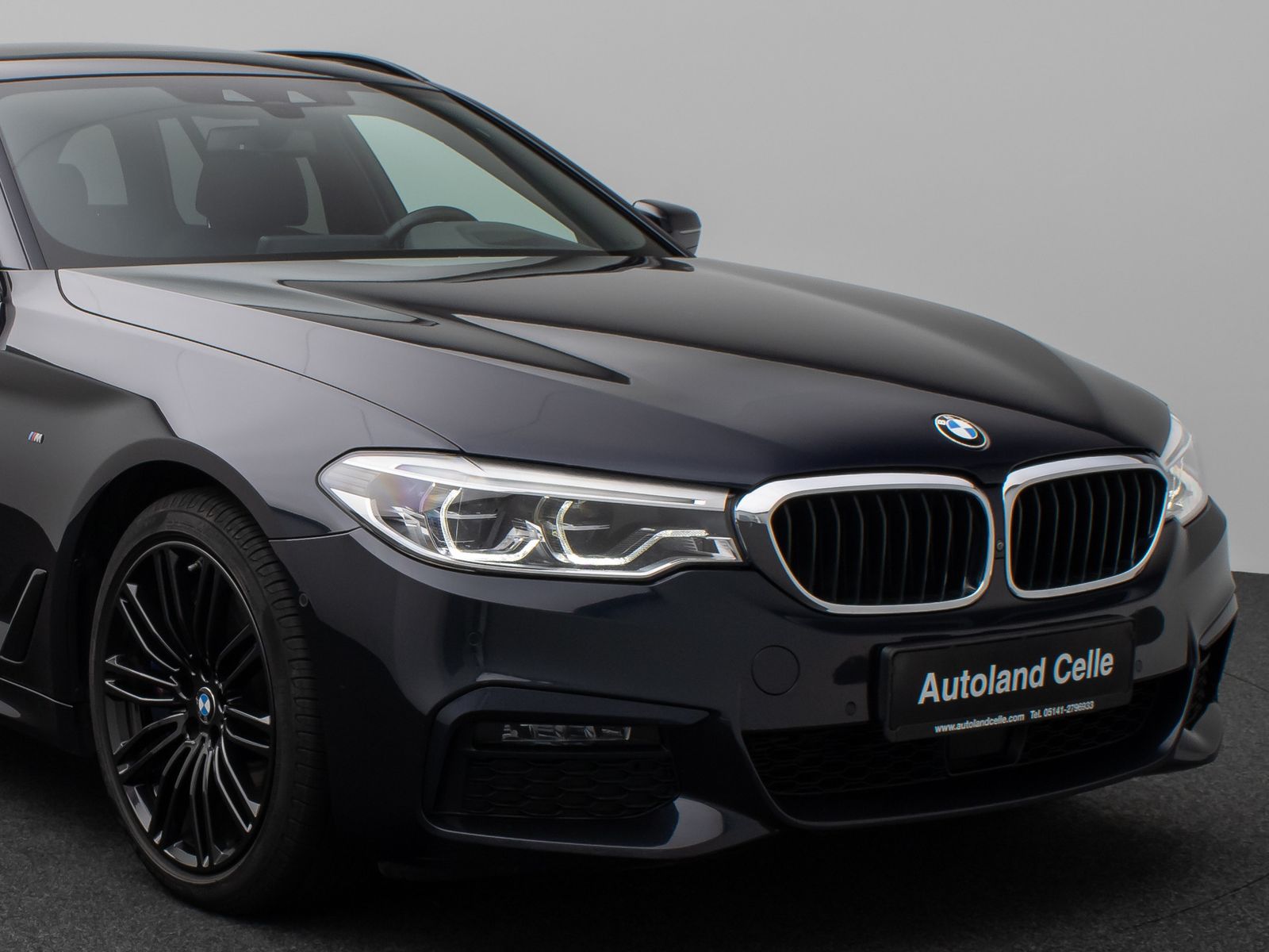 Fahrzeugabbildung BMW 540d xD M Sport Panorama 360°HUD SoftCl Massage