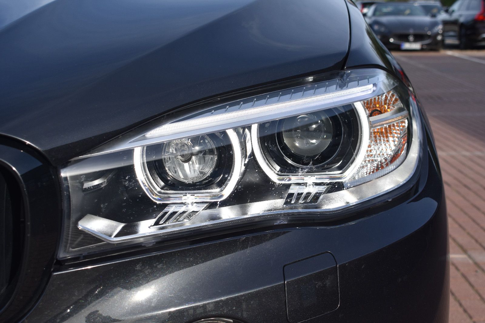 Fahrzeugabbildung BMW X5 M50d*RFK*XEN*PANO*H&K*NAVI*MIETKAUF