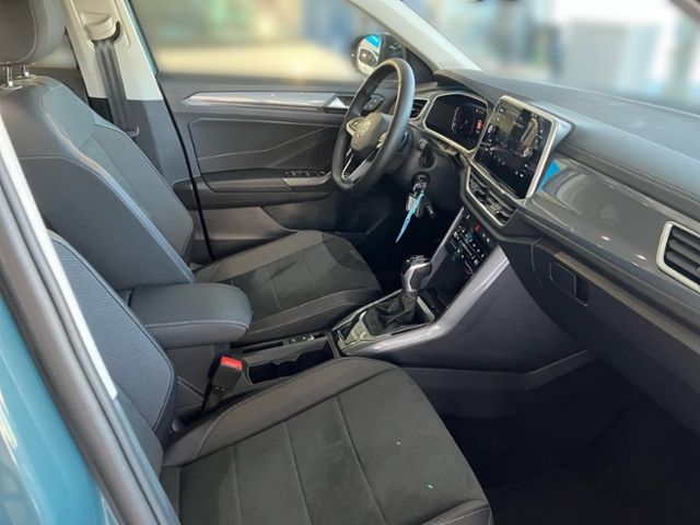 Fahrzeugabbildung Volkswagen T-ROC 1.5 TSI DSG 110 KW "STYLE" AHK NAVI LED-PL
