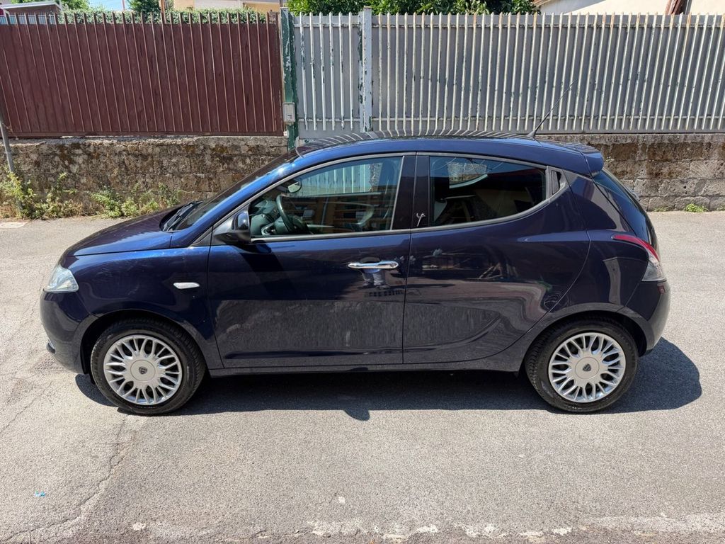Image of Lancia Ypsilon