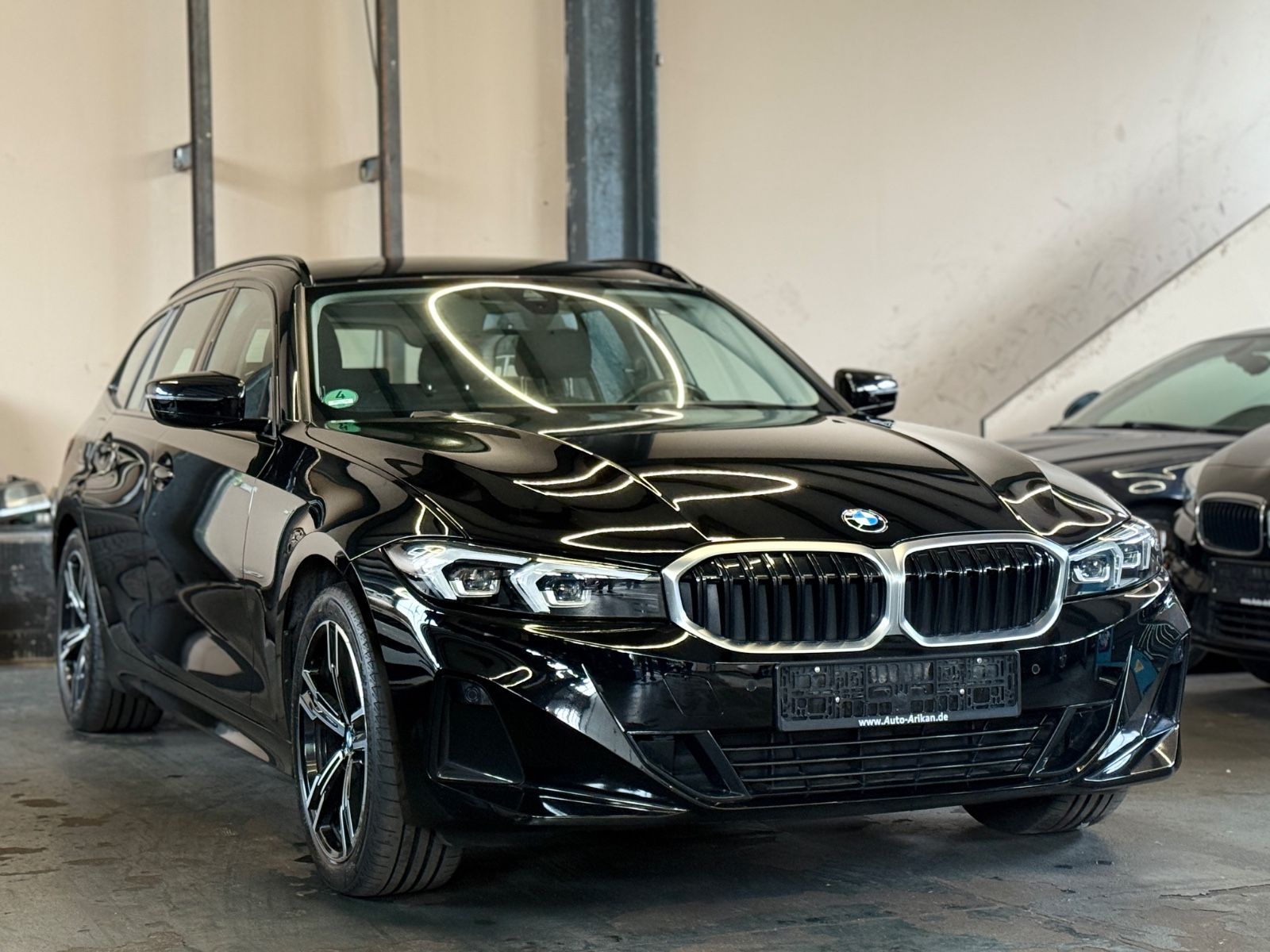BMW 320i Touring Neues Model  Whitescreen/Led/ foto 3