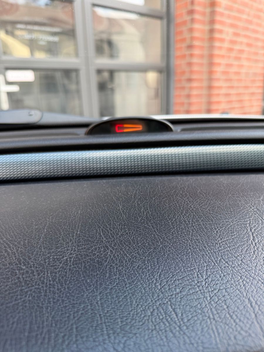 Fahrzeugabbildung Mercedes-Benz C 43 AMG mit Designo, orig. Navi ASP30