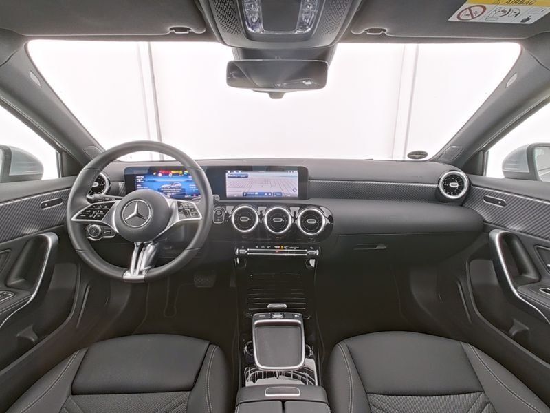 Fahrzeugabbildung Mercedes-Benz A 180 d Progressive*Kamera*LED*CarPlay*SHZ*PDC*