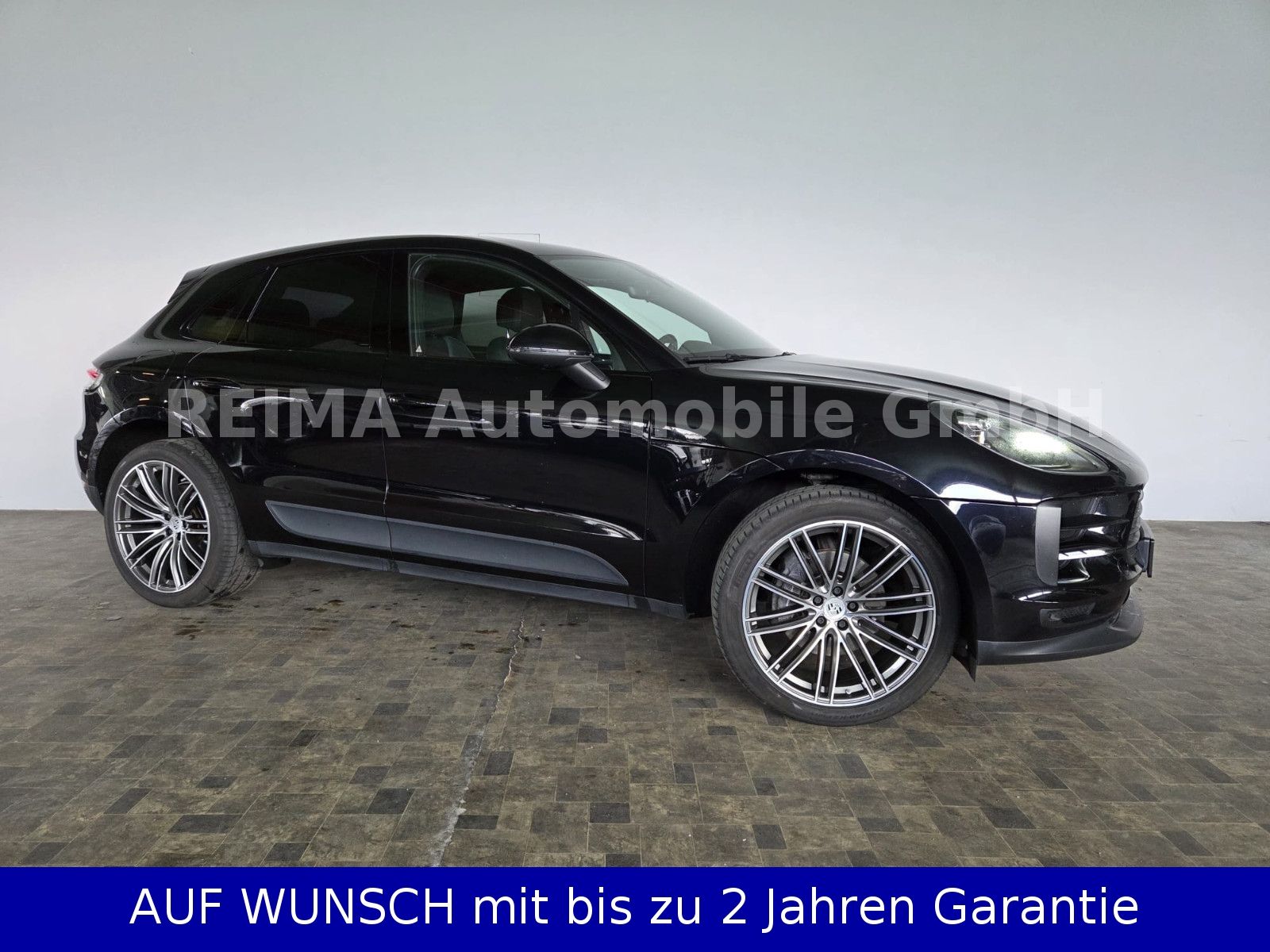 Fahrzeugabbildung Porsche Macan 2,0i, , LED, Standheizung, Luft, Pano