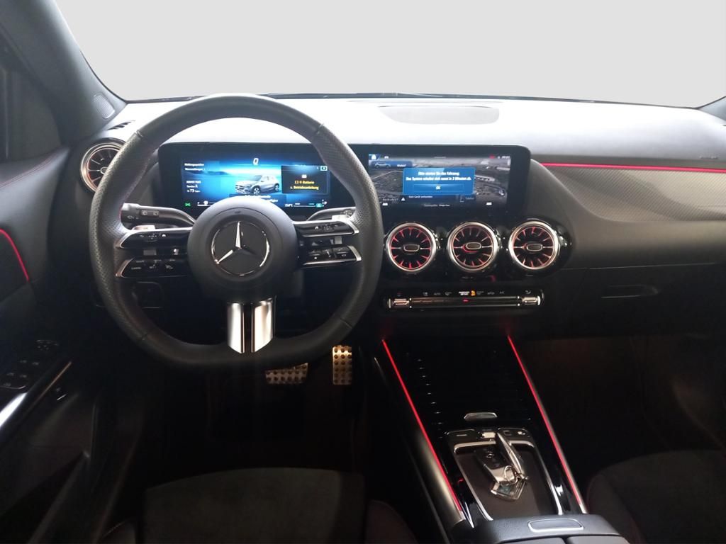Fahrzeugabbildung Mercedes-Benz GLA 200 AMG Line*Night Paket*el. Heckklappe*LED
