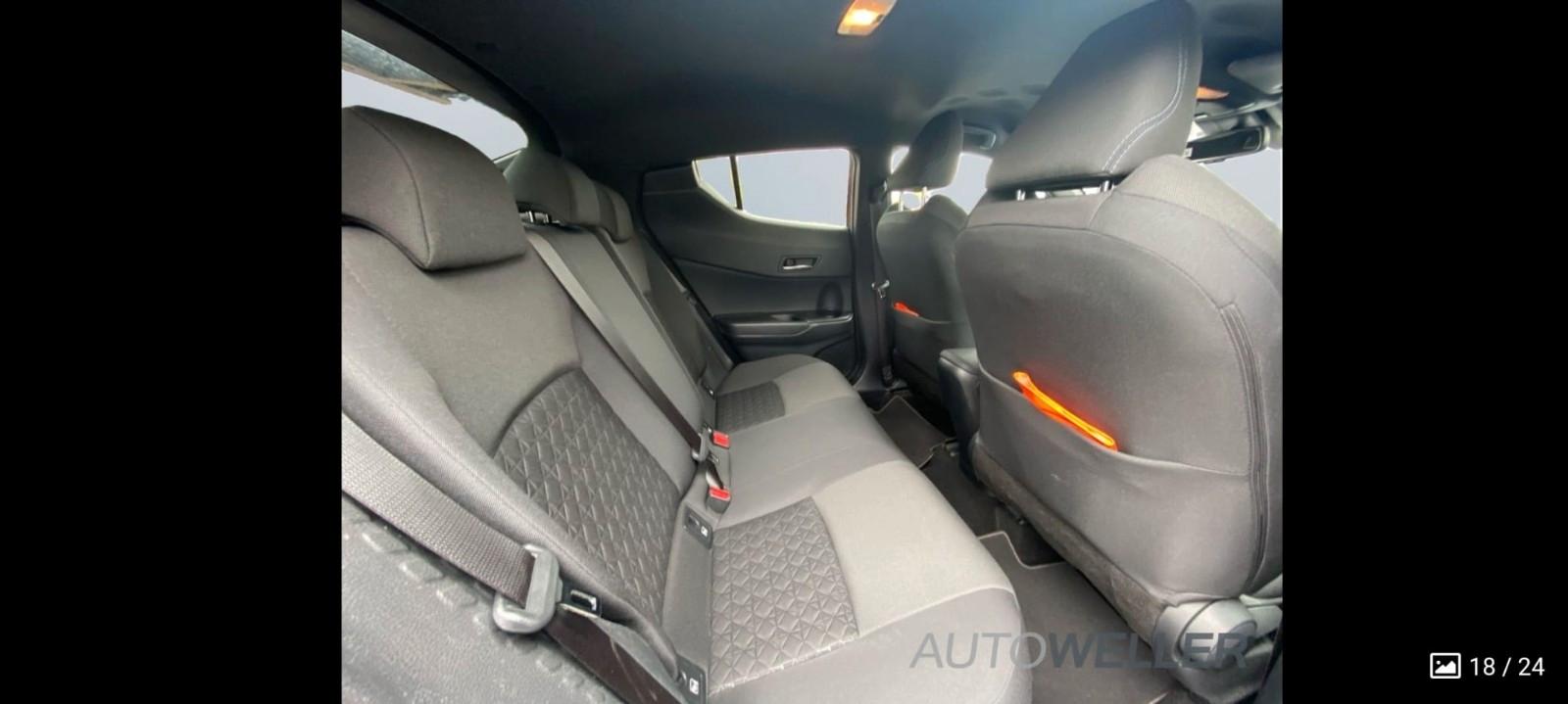 Toyota C-HR 2.0-l Hybrid Team D. *LED*CAM*SHZ*ACC*PDC