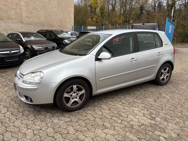 Volkswagen Golf V Goal. Getriebe macht Geräusche TÜV 8/2026