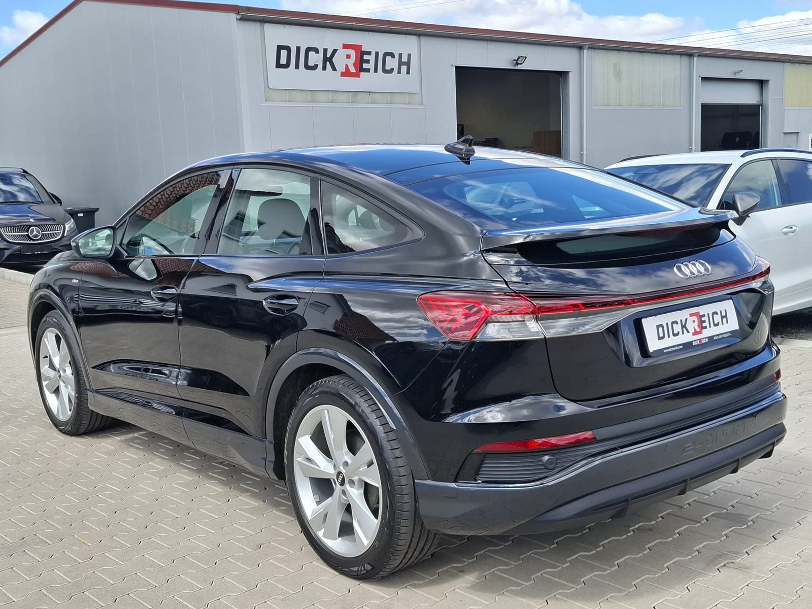 Fahrzeugabbildung Audi Q4 e-tron 40 Sportback S-Line ACC*DCC*KAM.*Optik