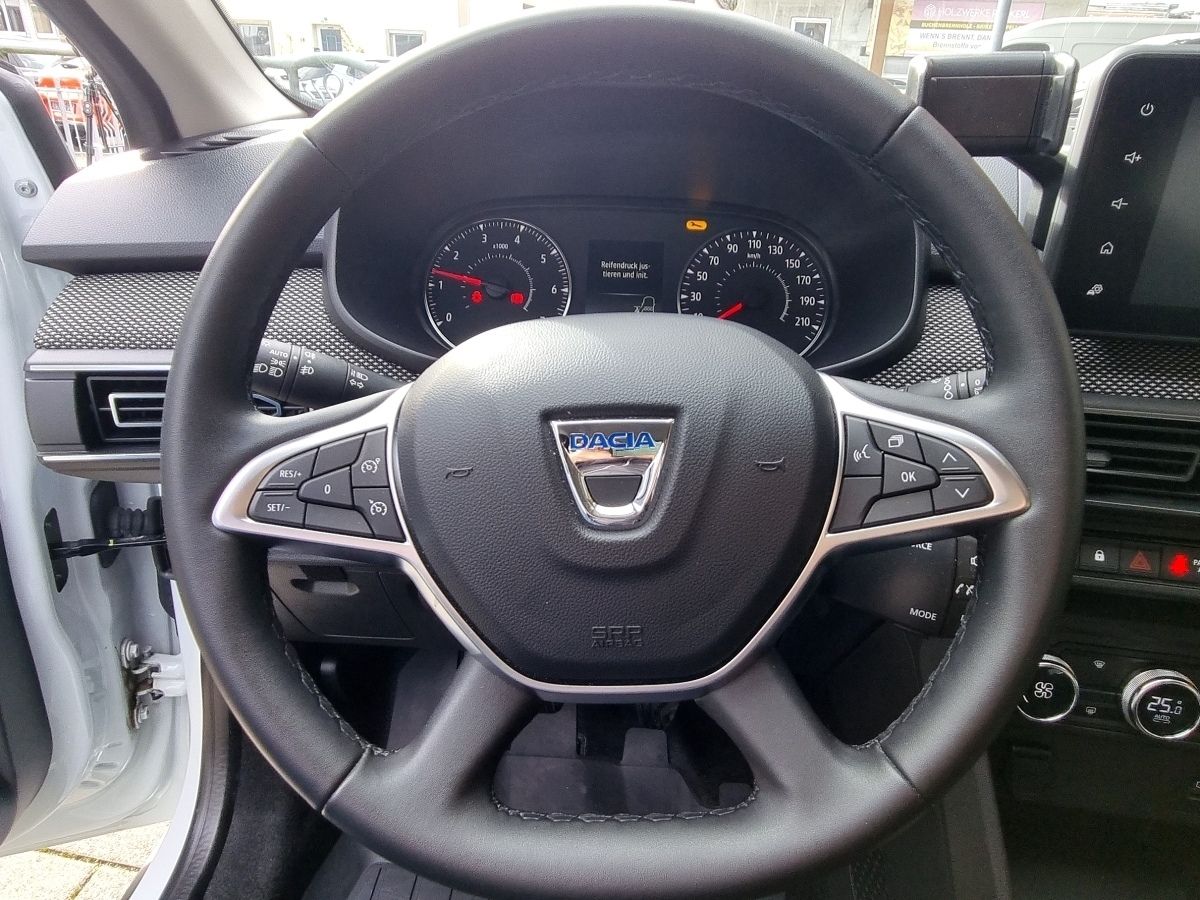 Fahrzeugabbildung Dacia Jogger Extreme+ TCe 110 7-Sitzer