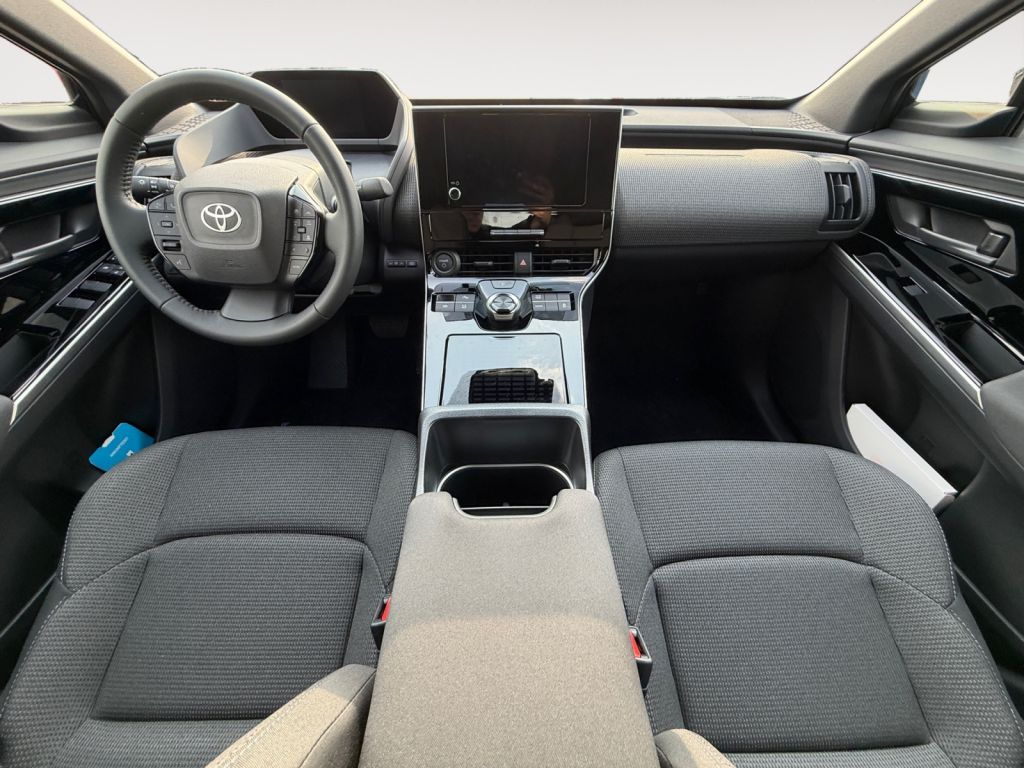 Fahrzeugabbildung Toyota bZ4X Comfort