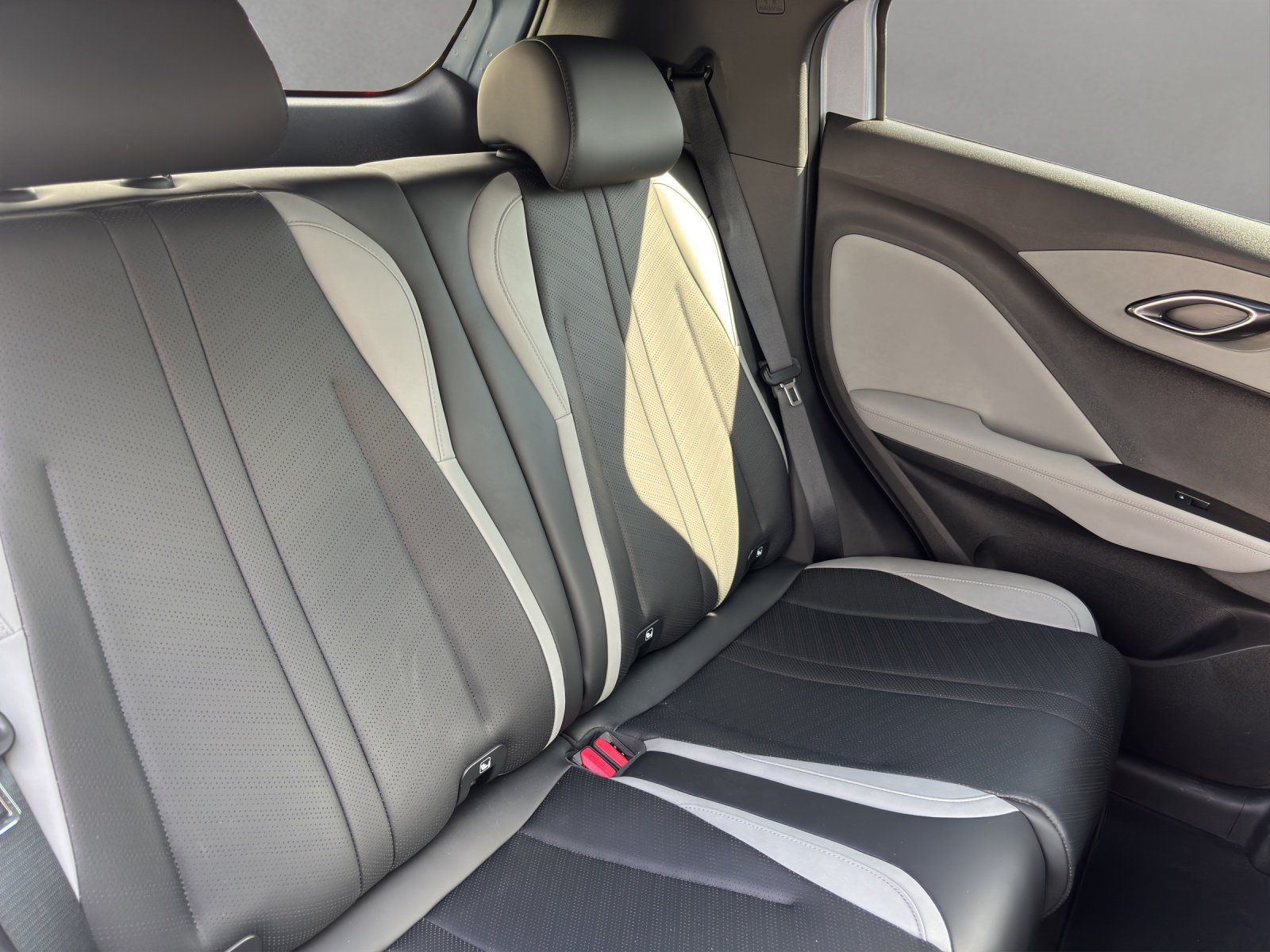 Fahrzeugabbildung BYD DOLPHIN SURF Comfort-Automatik-360Grad-SHZ-Navi