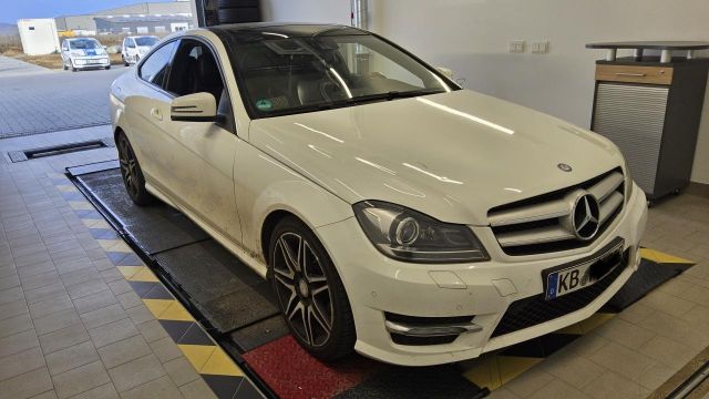 Mercedes-Benz C 220 CDI BlueEfficiency AMG SPORTPAKET PLUS