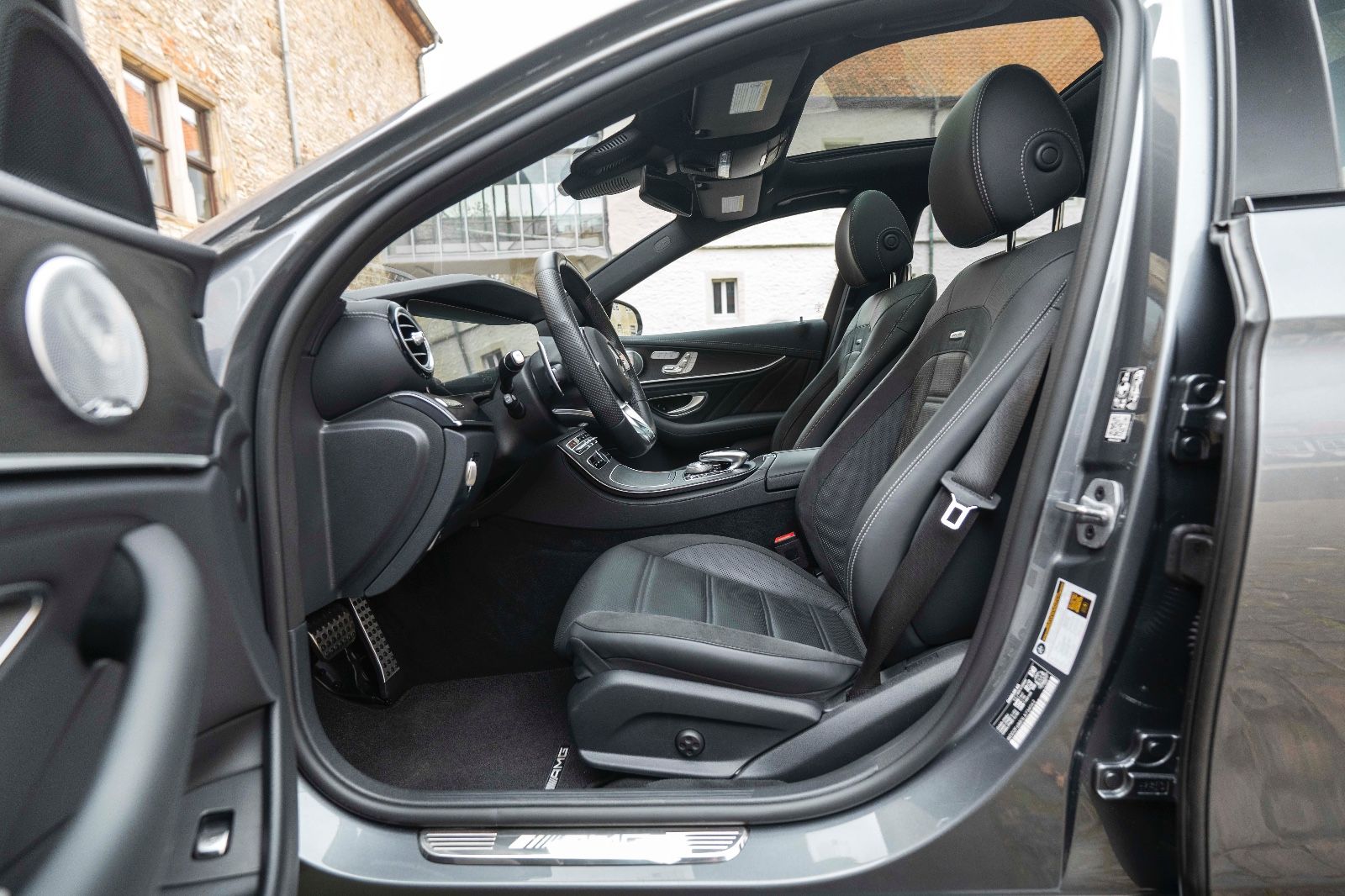 Fahrzeugabbildung Mercedes-Benz E 53 AMG 4Matic+ 360° BURMESTER MBEAM LED TOTW