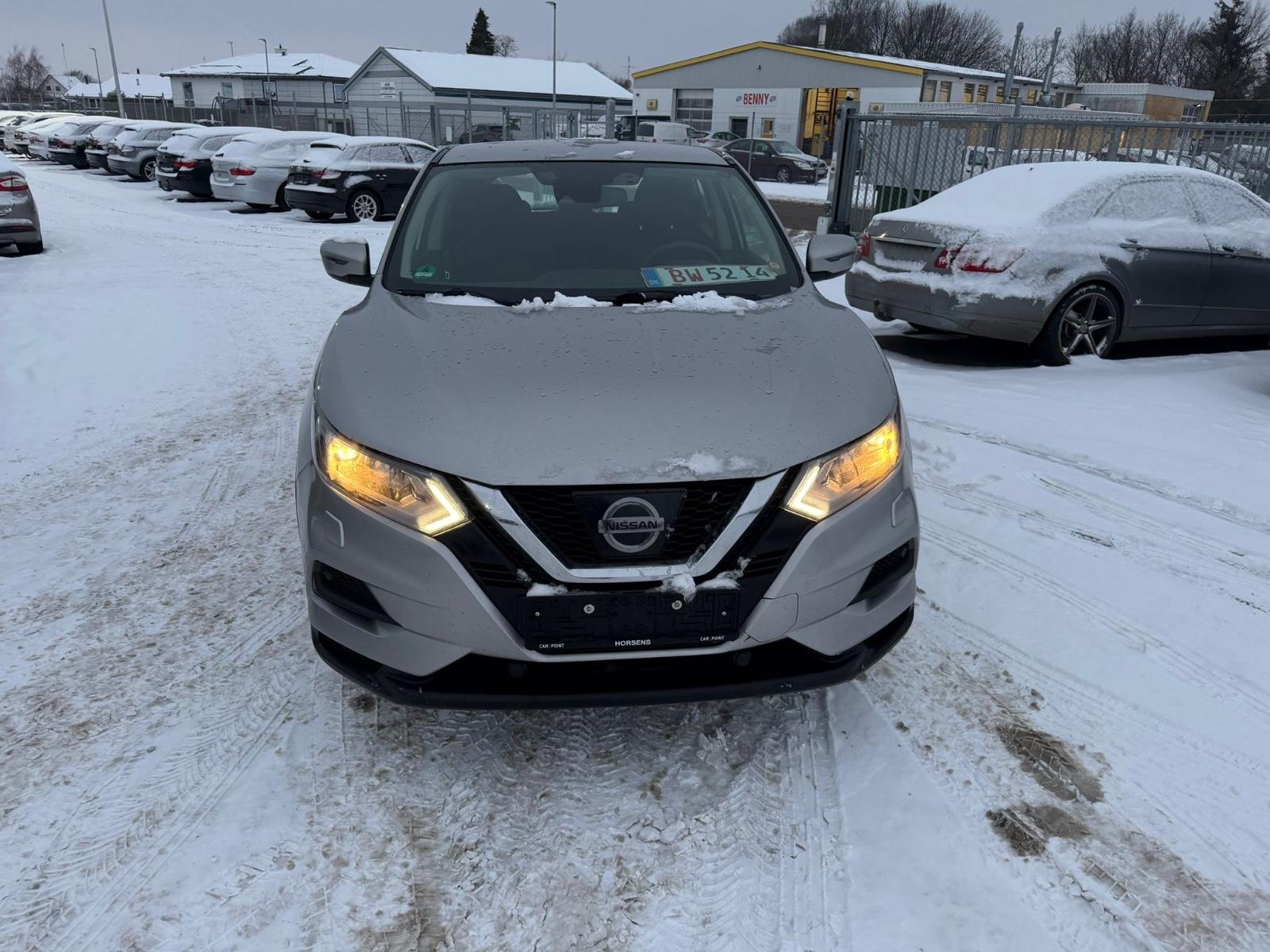 Nissan Qashqai 1.2 DIG-T Visia Automatic