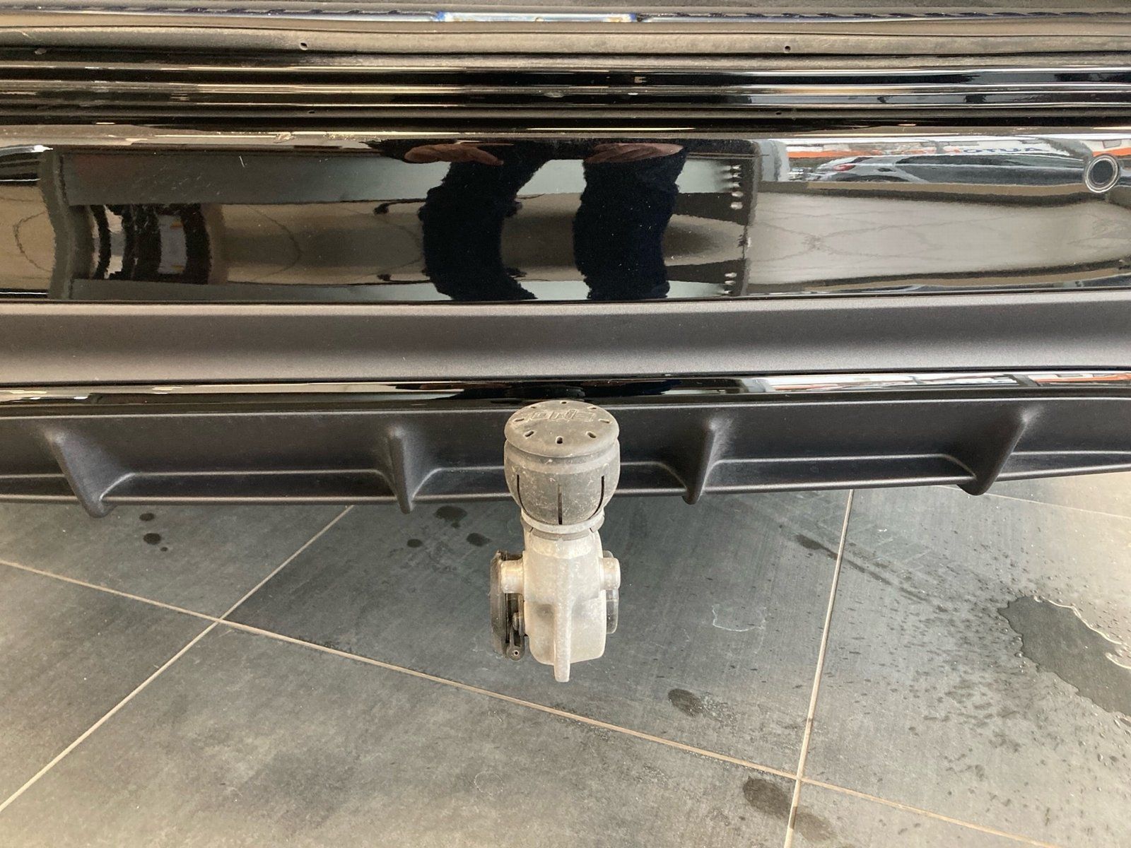 Fahrzeugabbildung Mercedes-Benz E 450 T 4M AMG*AHK*Burme*20"*Night*Digital*Distr