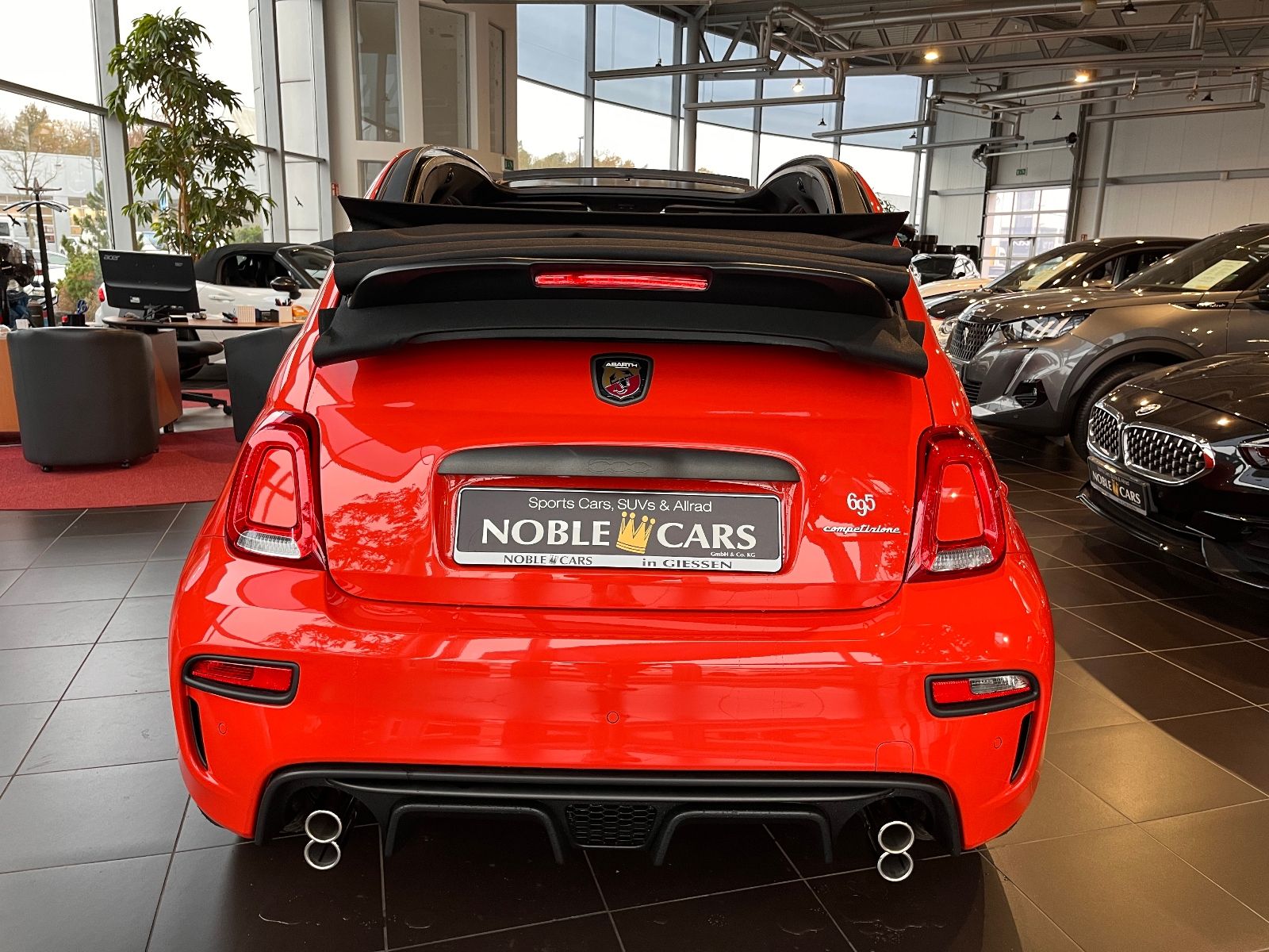 Fahrzeugabbildung Abarth 695C Competizione BEATS NAV CARPLAY