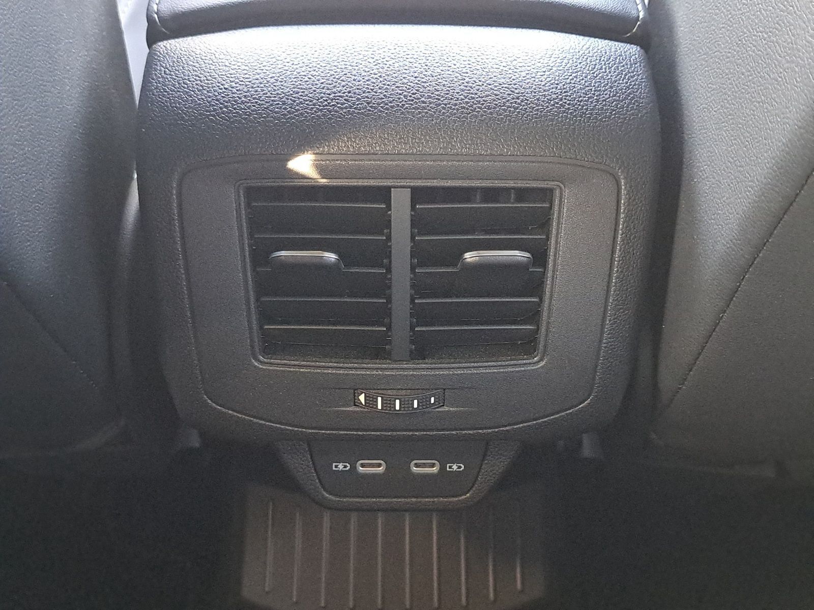 Volkswagen T-Roc - Bild 19