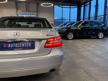 Mercedes-Benz E 350 CDI 4Matic *SPEEDTRONIIC*AHK*NAVI*SZHZ*